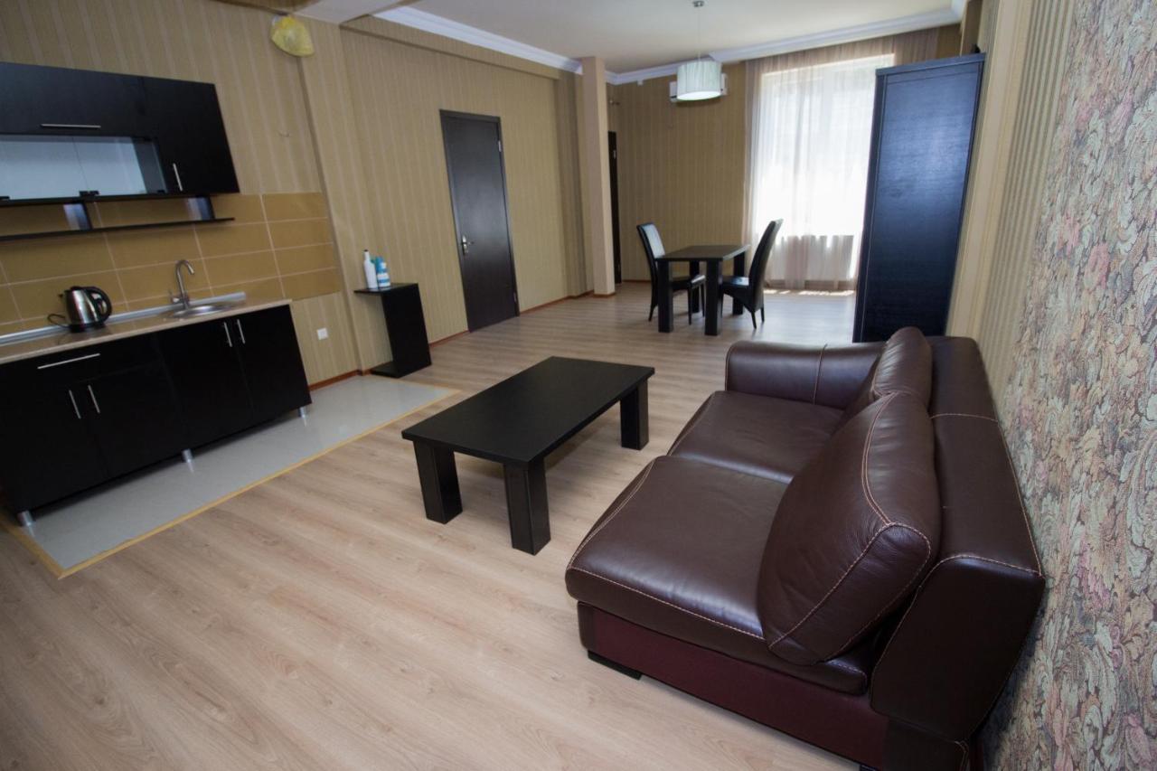 Tbili House Hotel Tbilisi Exterior photo
